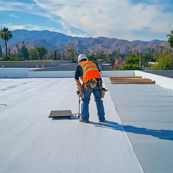 Why Tawakoni Property Owners Trust Barry Reid's Roofing for Flat Roofing?