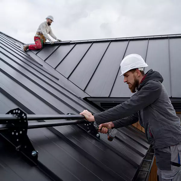 Why Tawakoni Property Owners Choose Barry Reid's Roofing for Metal Roof Repair?